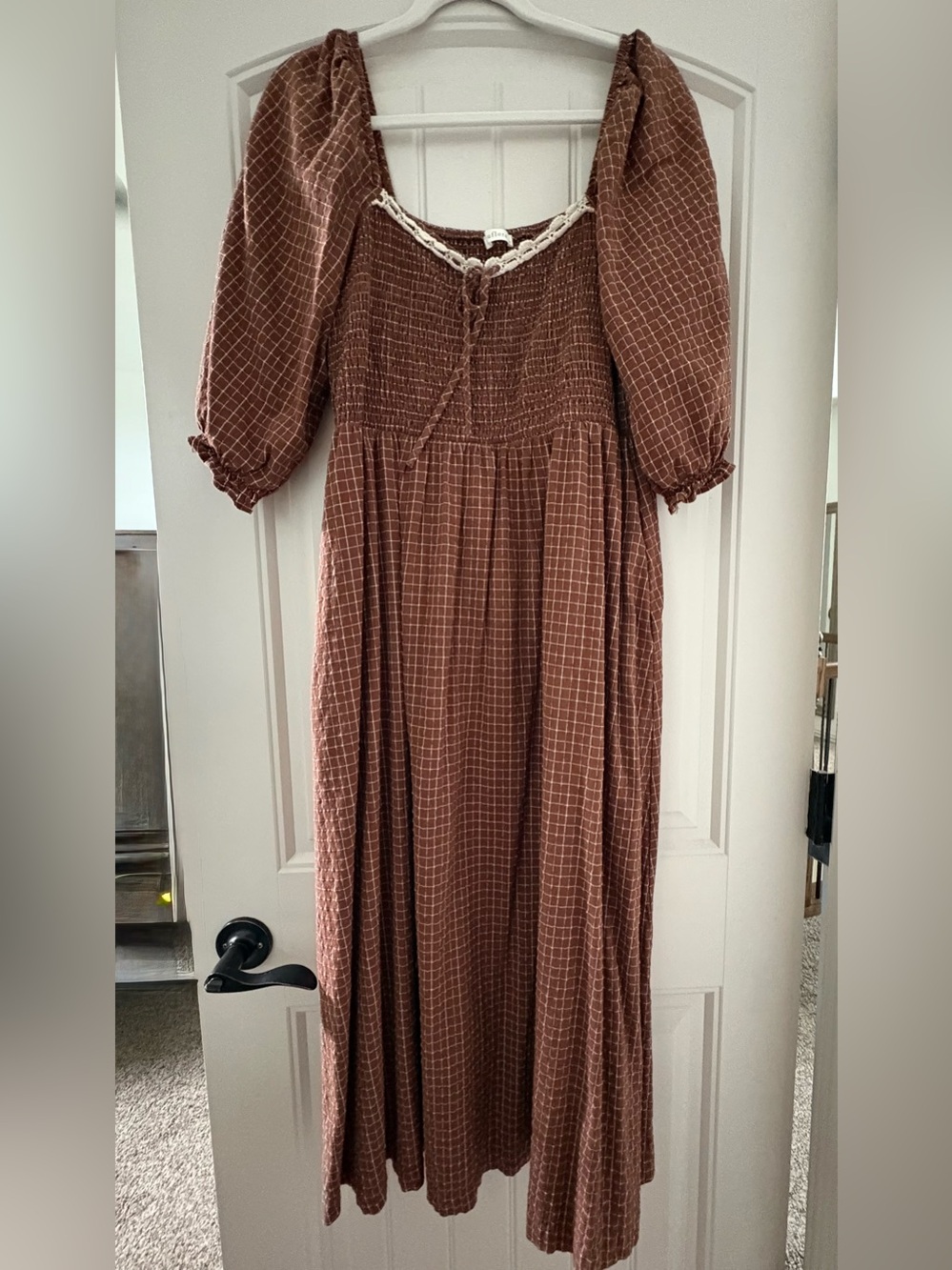 Neuflora Dublin Dress Medium - Picture 2 of 2